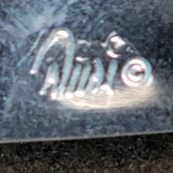 Vintage Shell  and Silver Earrings - Picture 5 of 7